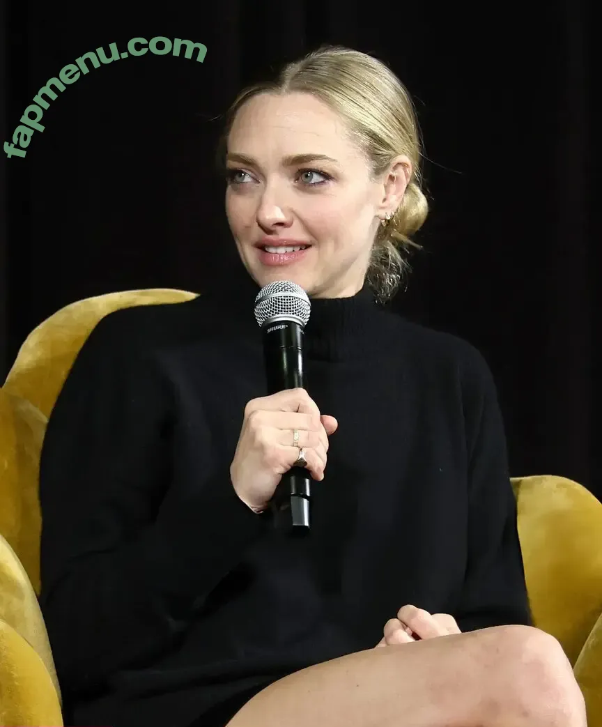Amanda Seyfried nude photo #0950 (AmandaSeyfried / mingey)
