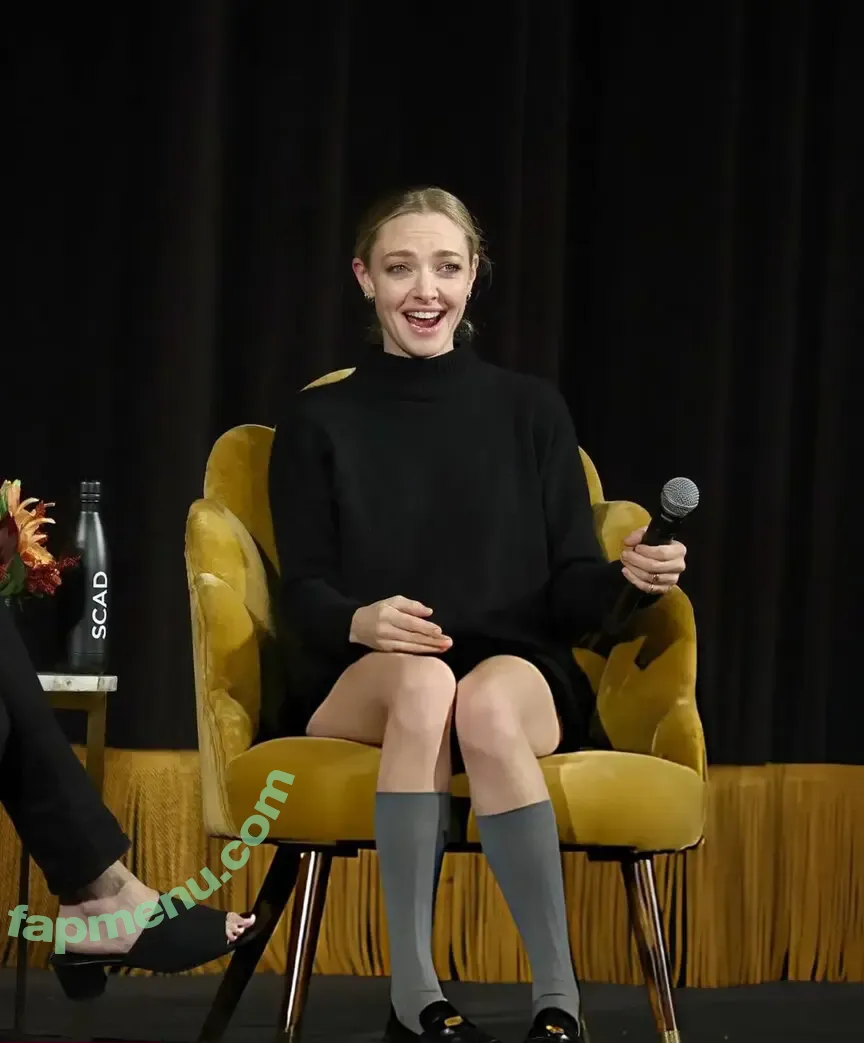 Amanda Seyfried nude photo #0951 (AmandaSeyfried / mingey)