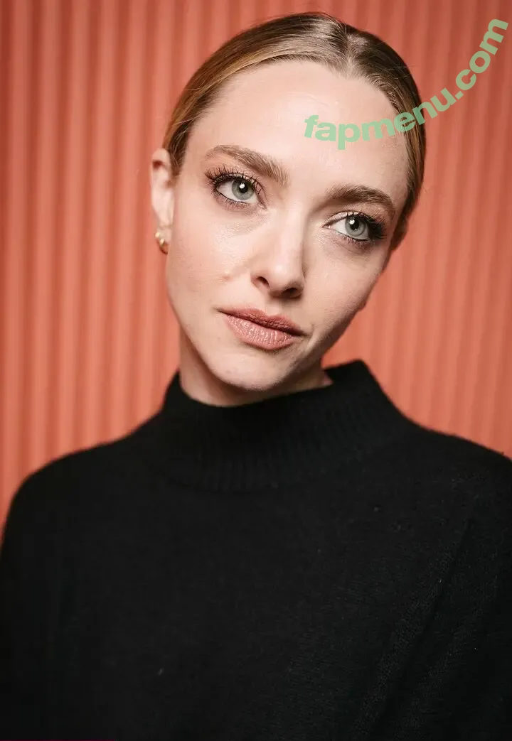 Amanda Seyfried nude photo #0959 (AmandaSeyfried / mingey)