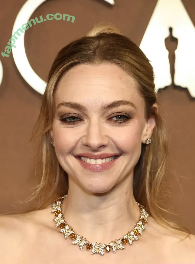 Amanda Seyfried nude photo #0980 (AmandaSeyfried / mingey)