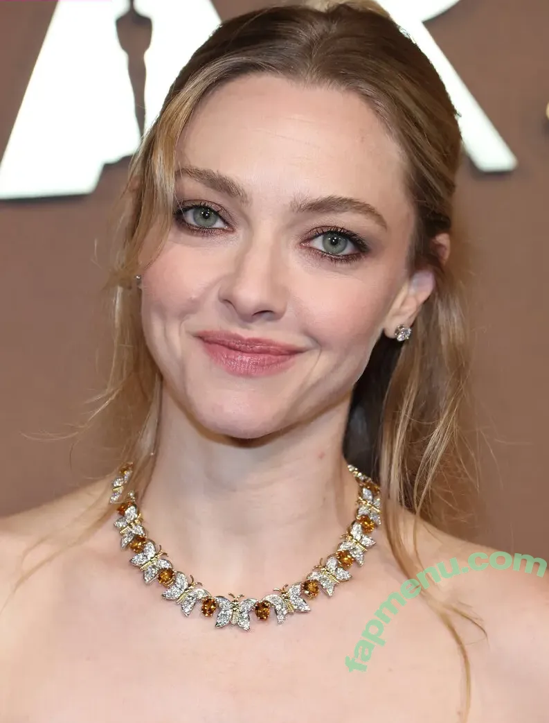 Amanda Seyfried nude photo #0981 (AmandaSeyfried / mingey)