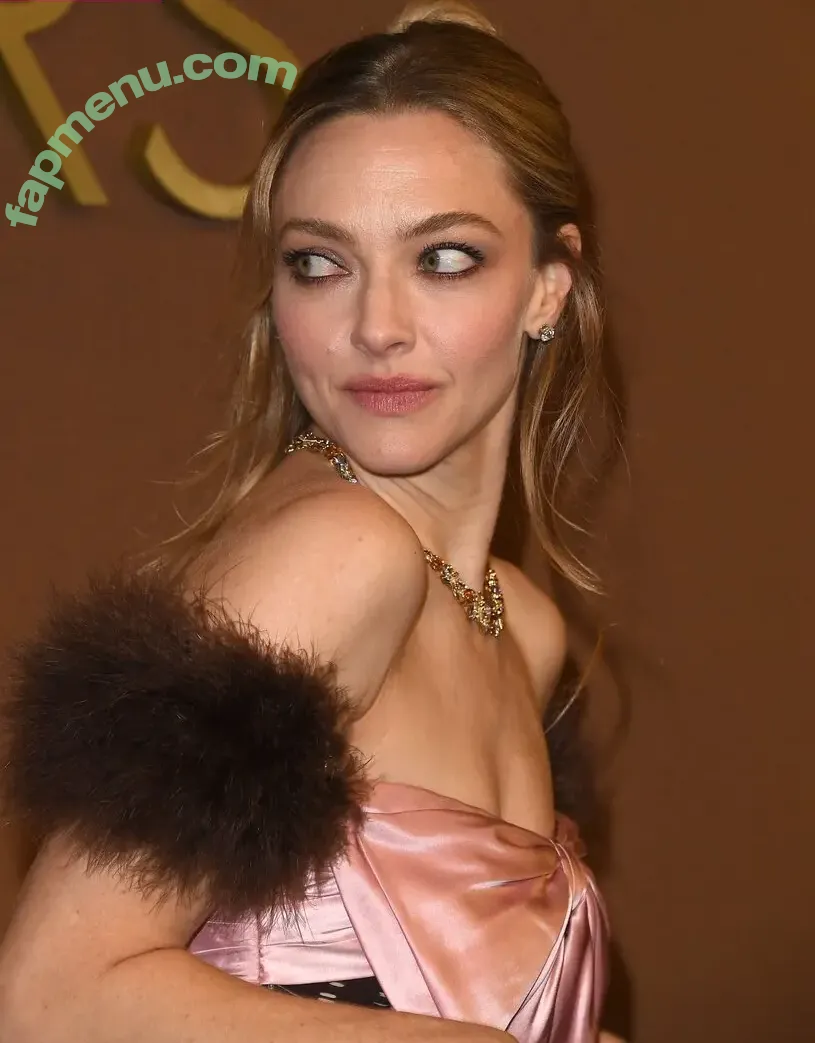 Amanda Seyfried nude photo #0999 (AmandaSeyfried / mingey)