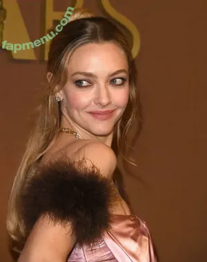 Amanda Seyfried / AmandaSeyfried / mingey nude photo #1004