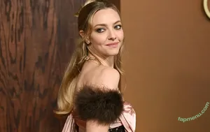 Amanda Seyfried / AmandaSeyfried / mingey nude photo #1005