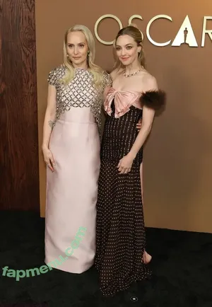 Amanda Seyfried / AmandaSeyfried / mingey nude photo #1017