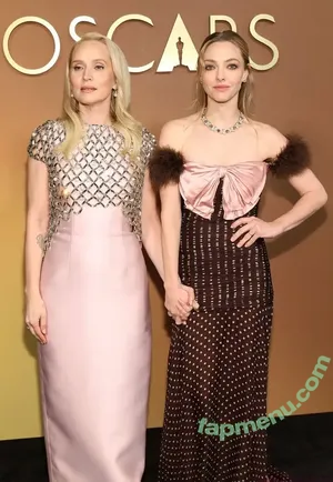 Amanda Seyfried / AmandaSeyfried / mingey nude photo #1020