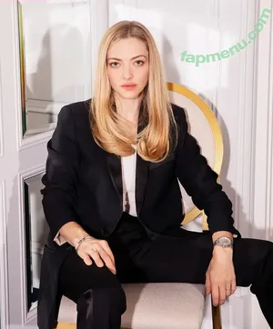 Amanda Seyfried / AmandaSeyfried / mingey nude photo #1034