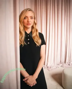 Amanda Seyfried / AmandaSeyfried / mingey nude photo #1055