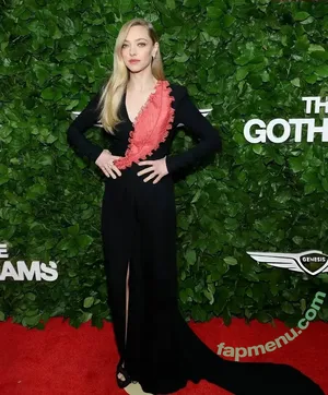 Amanda Seyfried / AmandaSeyfried / mingey nude photo #1077