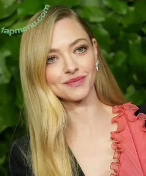 Amanda Seyfried / AmandaSeyfried / mingey nude photo #1078