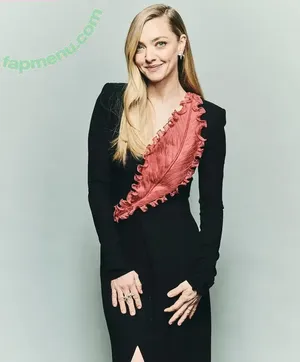 Amanda Seyfried / AmandaSeyfried / mingey nude photo #1091