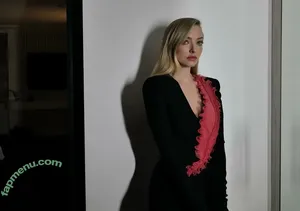 Amanda Seyfried / AmandaSeyfried / mingey nude photo #1094