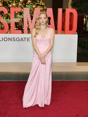 Amanda Seyfried / AmandaSeyfried / mingey nude photo #1112
