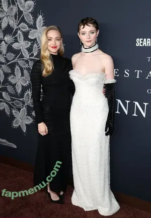 Amanda Seyfried / AmandaSeyfried / mingey nude photo #1175