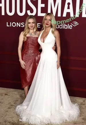 Amanda Seyfried / AmandaSeyfried / mingey nude photo #1199