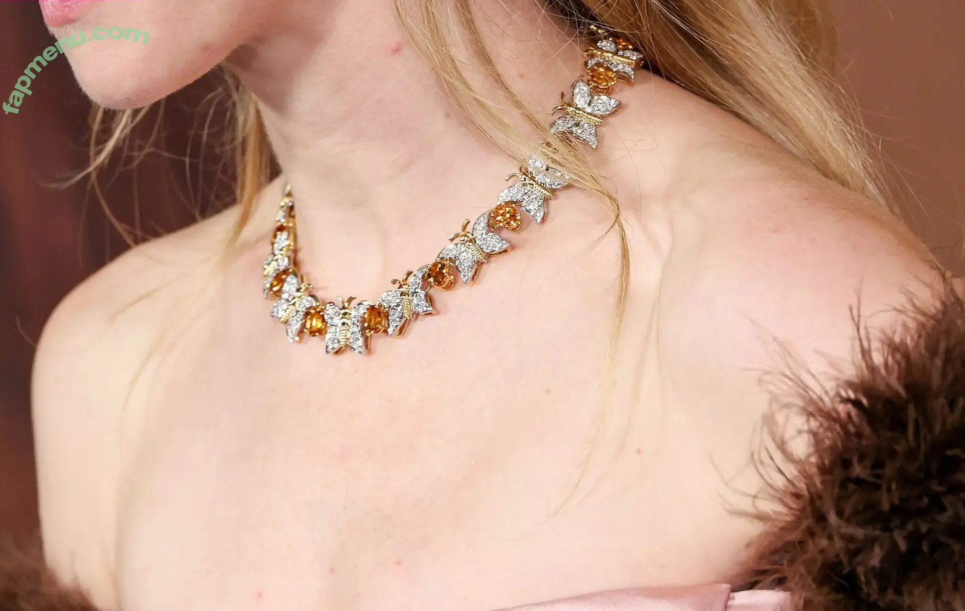 Amanda Seyfried nude photo #1001 (AmandaSeyfried / mingey)