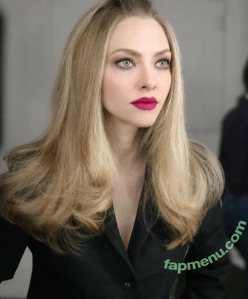 Amanda Seyfried nude photo #1022 (AmandaSeyfried / mingey)