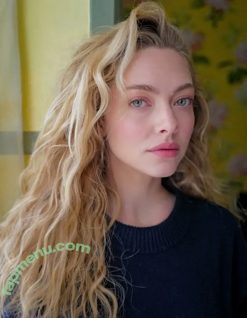 Amanda Seyfried nude photo #1043 (AmandaSeyfried / mingey)