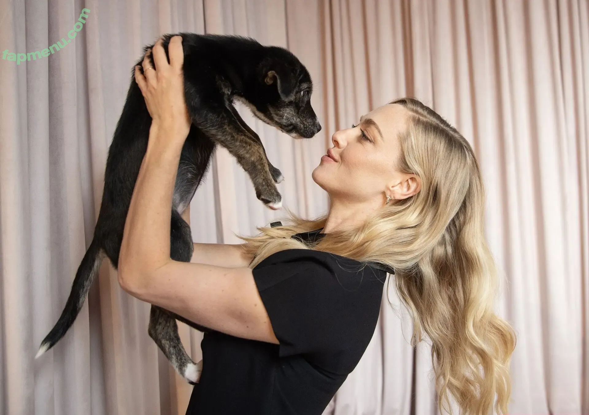 Amanda Seyfried nude photo #1058 (AmandaSeyfried / mingey)