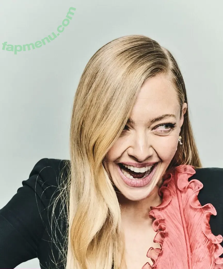 Amanda Seyfried nude photo #1084 (AmandaSeyfried / mingey)