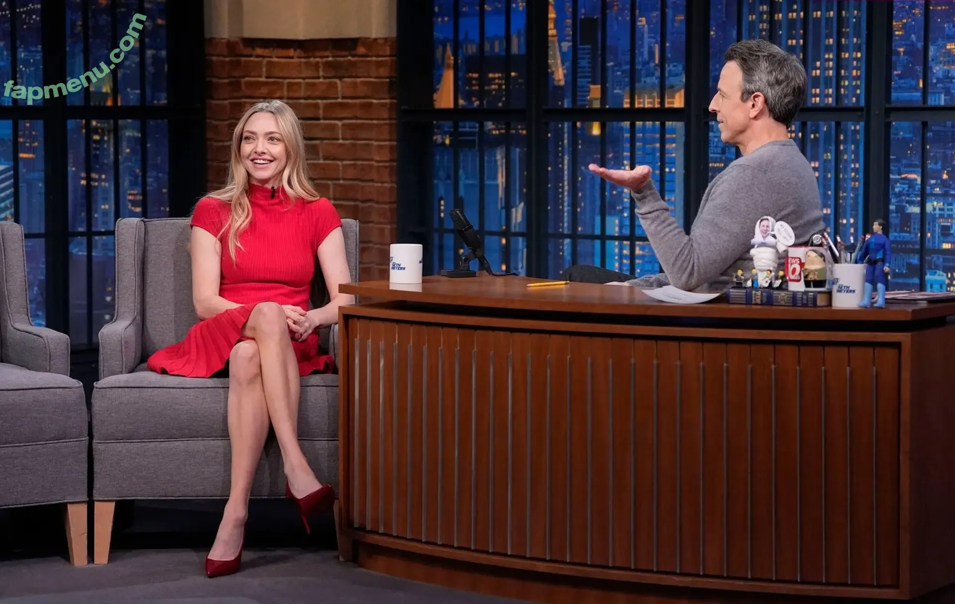 Amanda Seyfried nude photo #1147 (AmandaSeyfried / mingey)