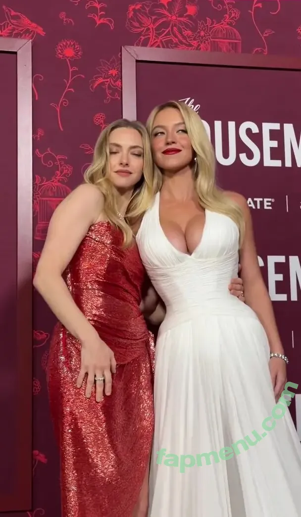 Amanda Seyfried nude photo #1213 (AmandaSeyfried / mingey)