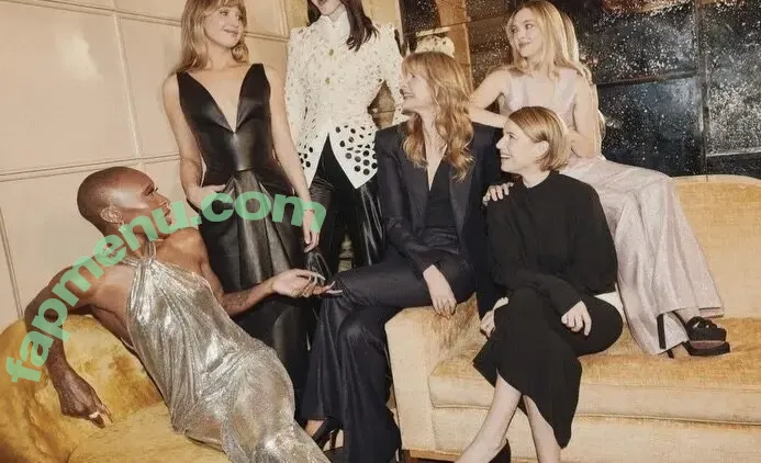 Amanda Seyfried nude photo #1227 (AmandaSeyfried / mingey)