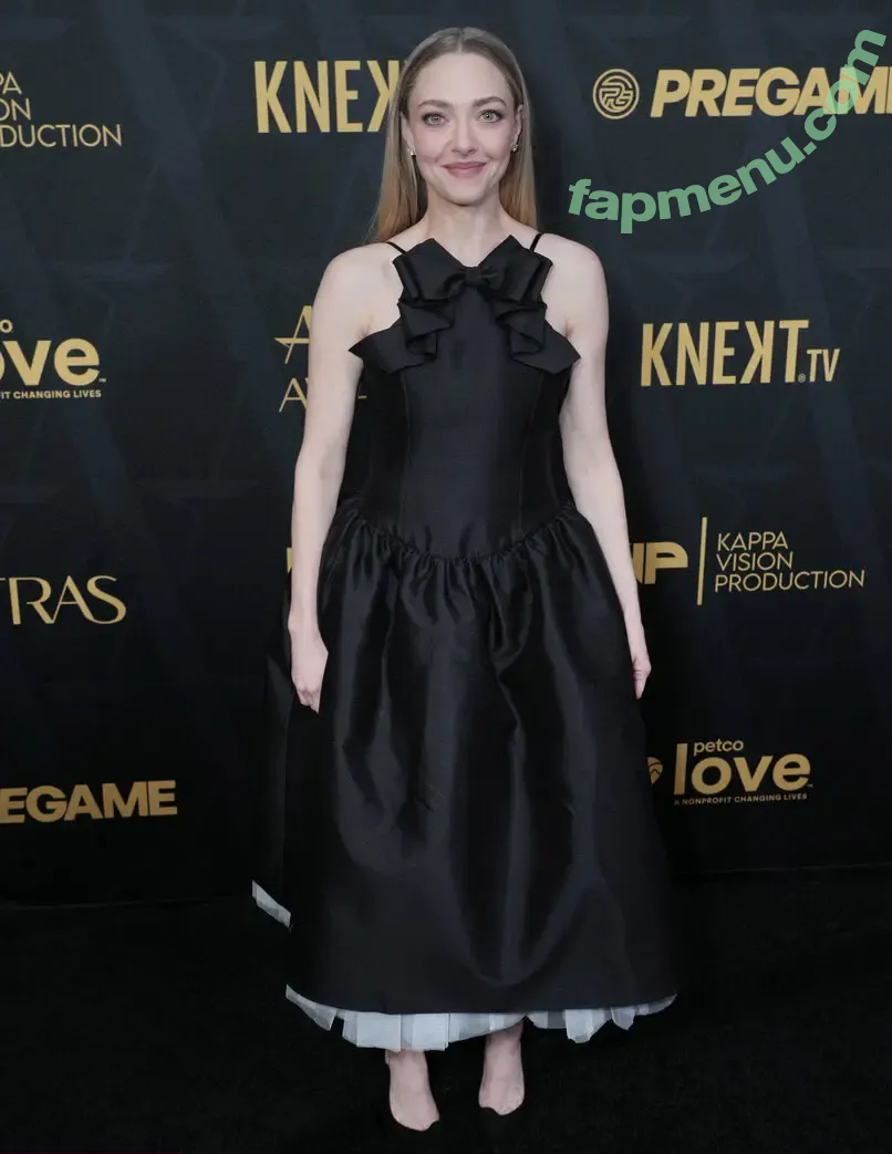 Amanda Seyfried nude photo #1280 (AmandaSeyfried / mingey)