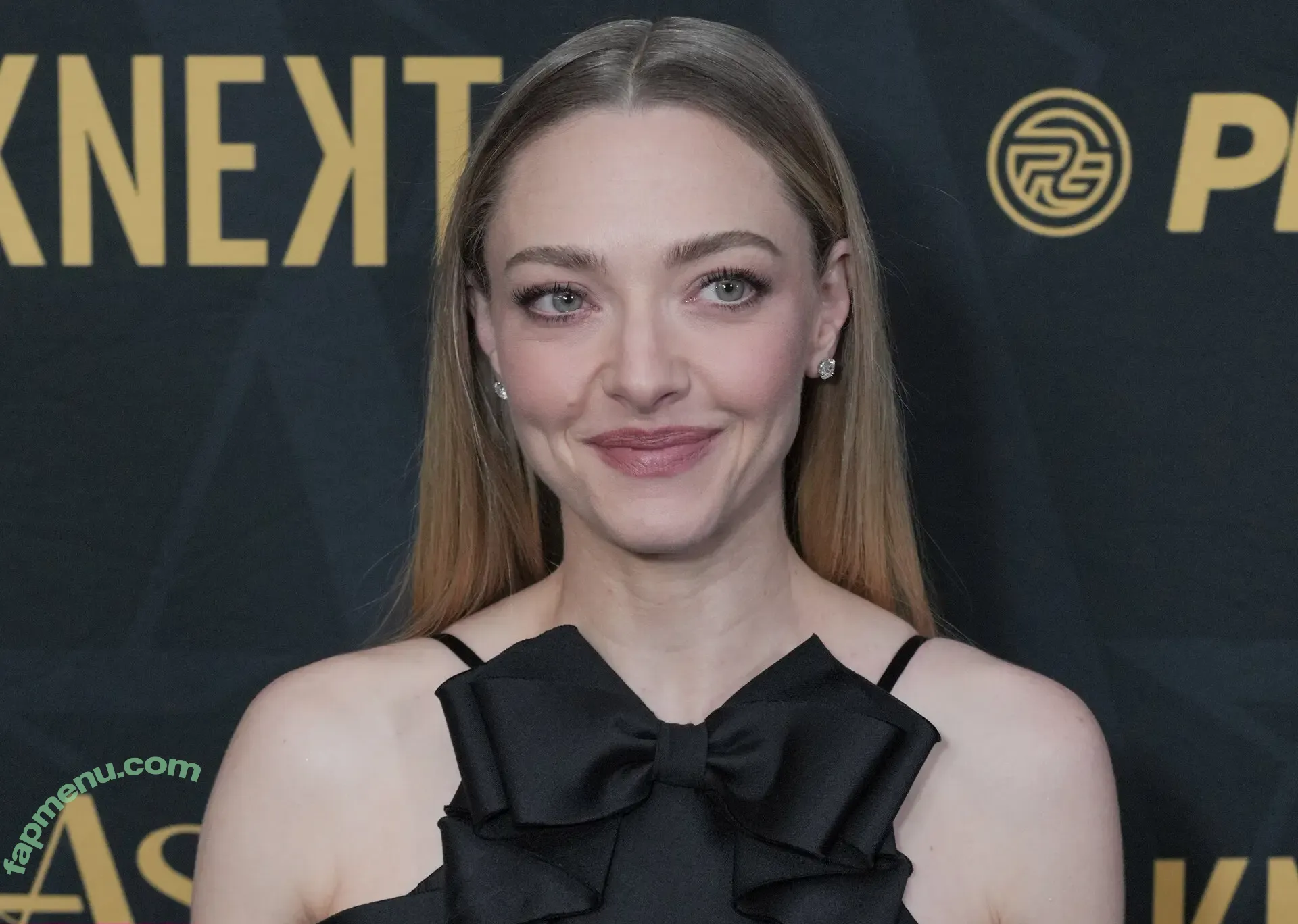 Amanda Seyfried nude photo #1283 (AmandaSeyfried / mingey)