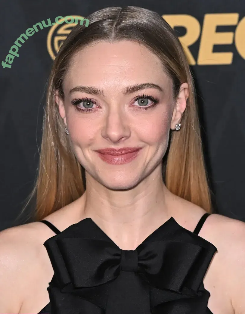 Amanda Seyfried nude photo #1285 (AmandaSeyfried / mingey)