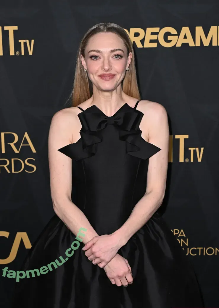 Amanda Seyfried nude photo #1287 (AmandaSeyfried / mingey)