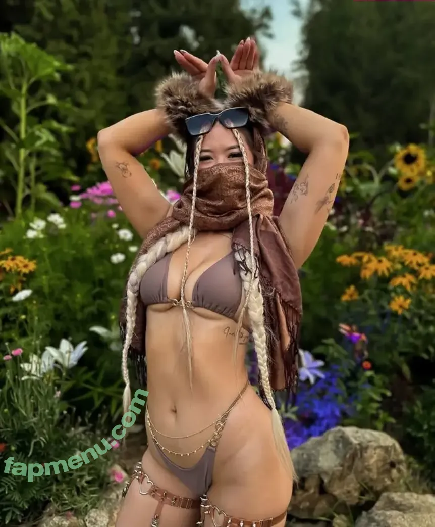 amandaa.lore nude photo #0004 (amandalorem / bunnylore)