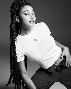 Amandla Stenberg / amandlastenberg nude photo #0041