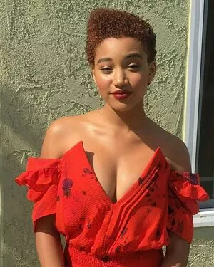 Amandla Stenberg / amandlastenberg nude photo #0113