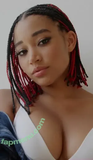 Amandla Stenberg / amandlastenberg nude photo #0127