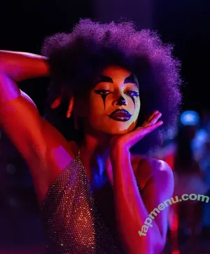 Amandla Stenberg / amandlastenberg nude photo #0136