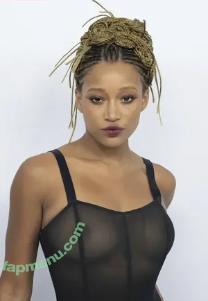 Amandla Stenberg / amandlastenberg nude photo #0170