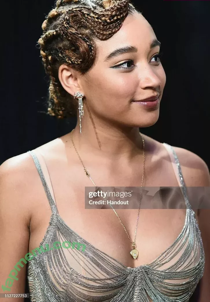 Amandla Stenberg nude photo #0053 (amandlastenberg)