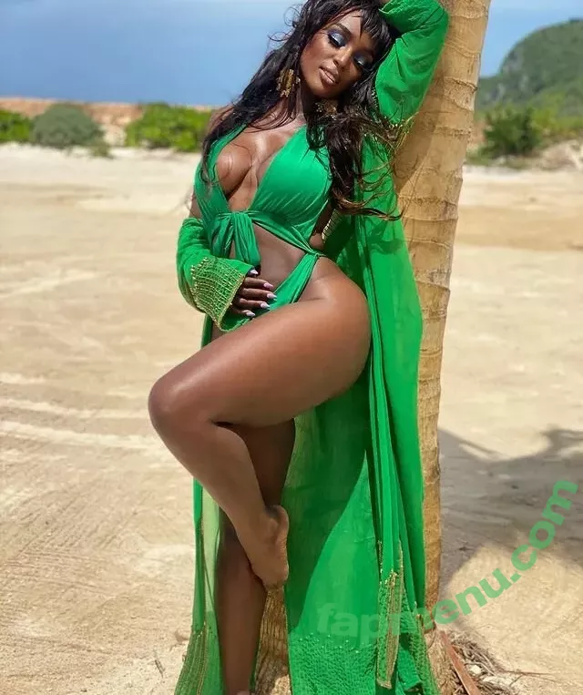 Amara La Negra nude photo #0061 (amaralanegraaln)