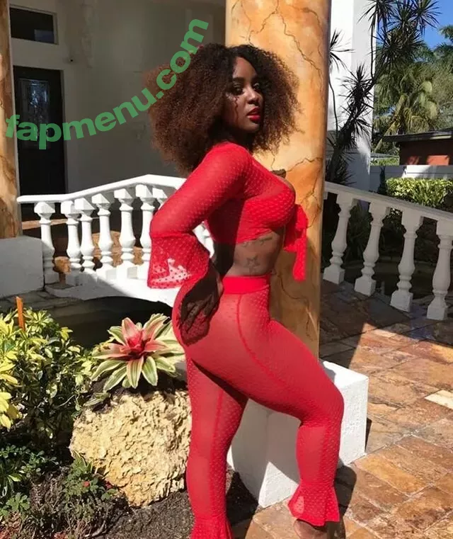 Amara La Negra nude photo #0088 (amaralanegraaln)