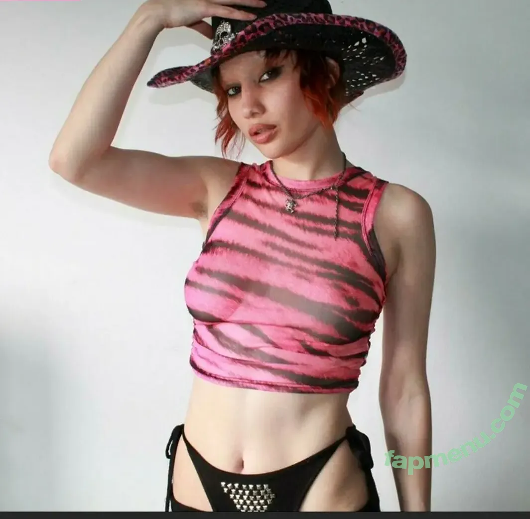 amargo_deleite nude photo #0056 (thesenatoramidala)