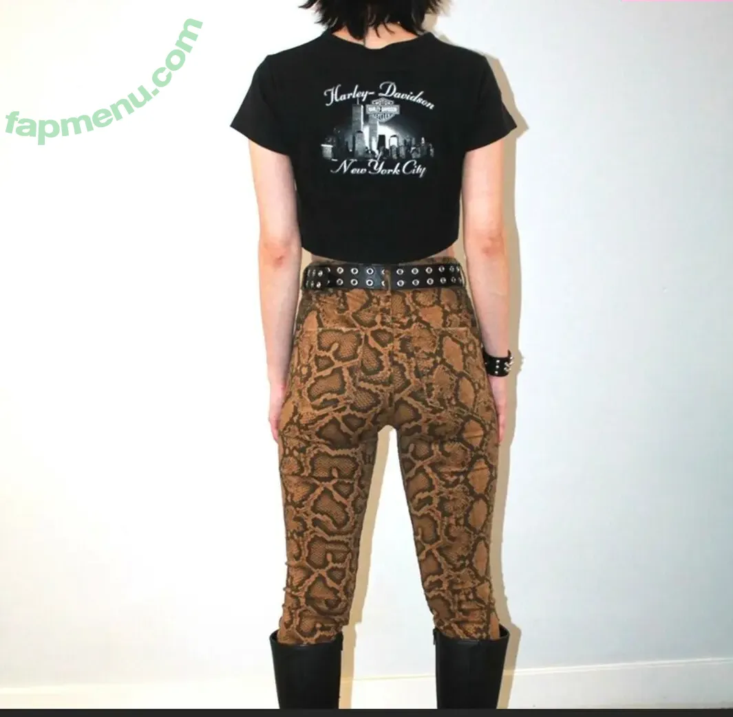 amargo_deleite nude photo #0094 (thesenatoramidala)