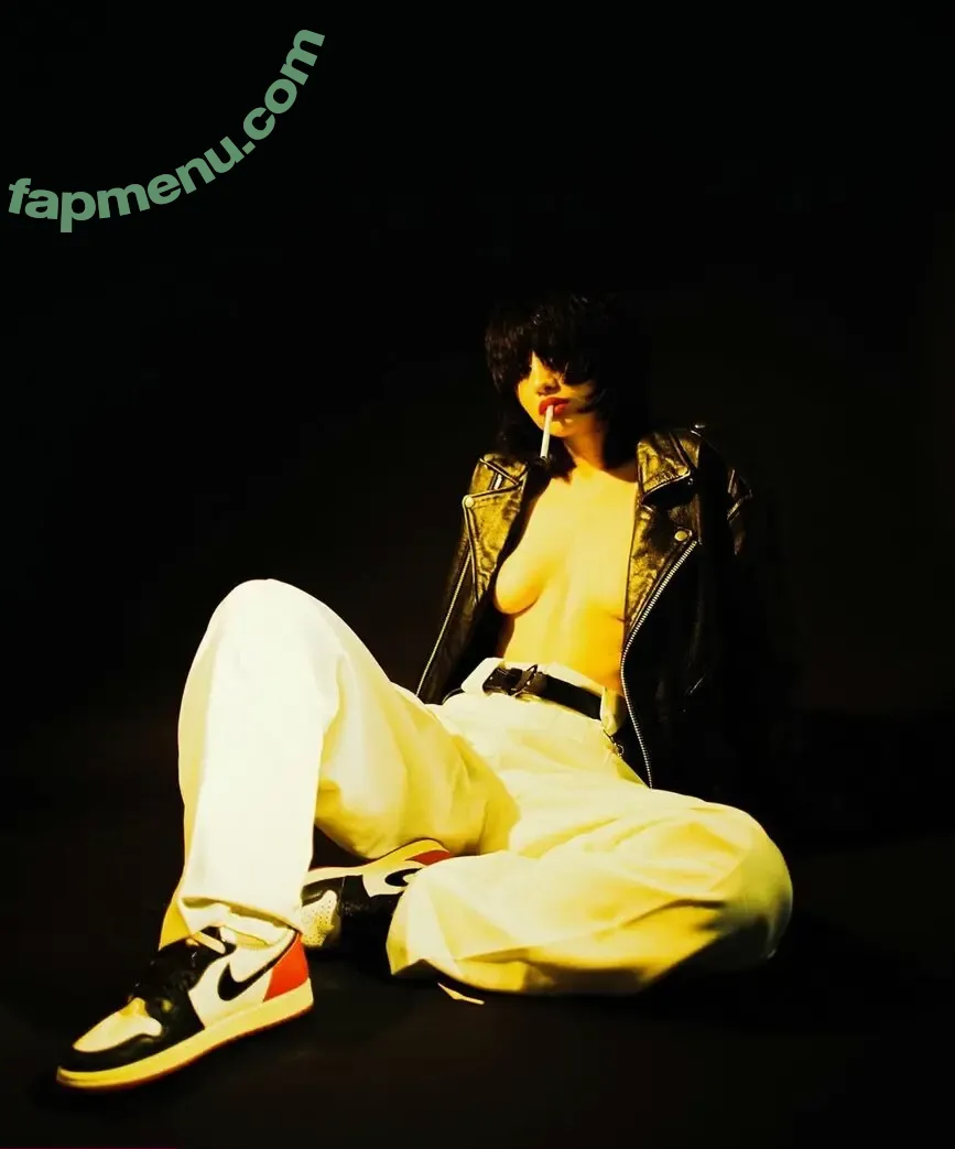 amargo_deleite nude photo #0150 (thesenatoramidala)