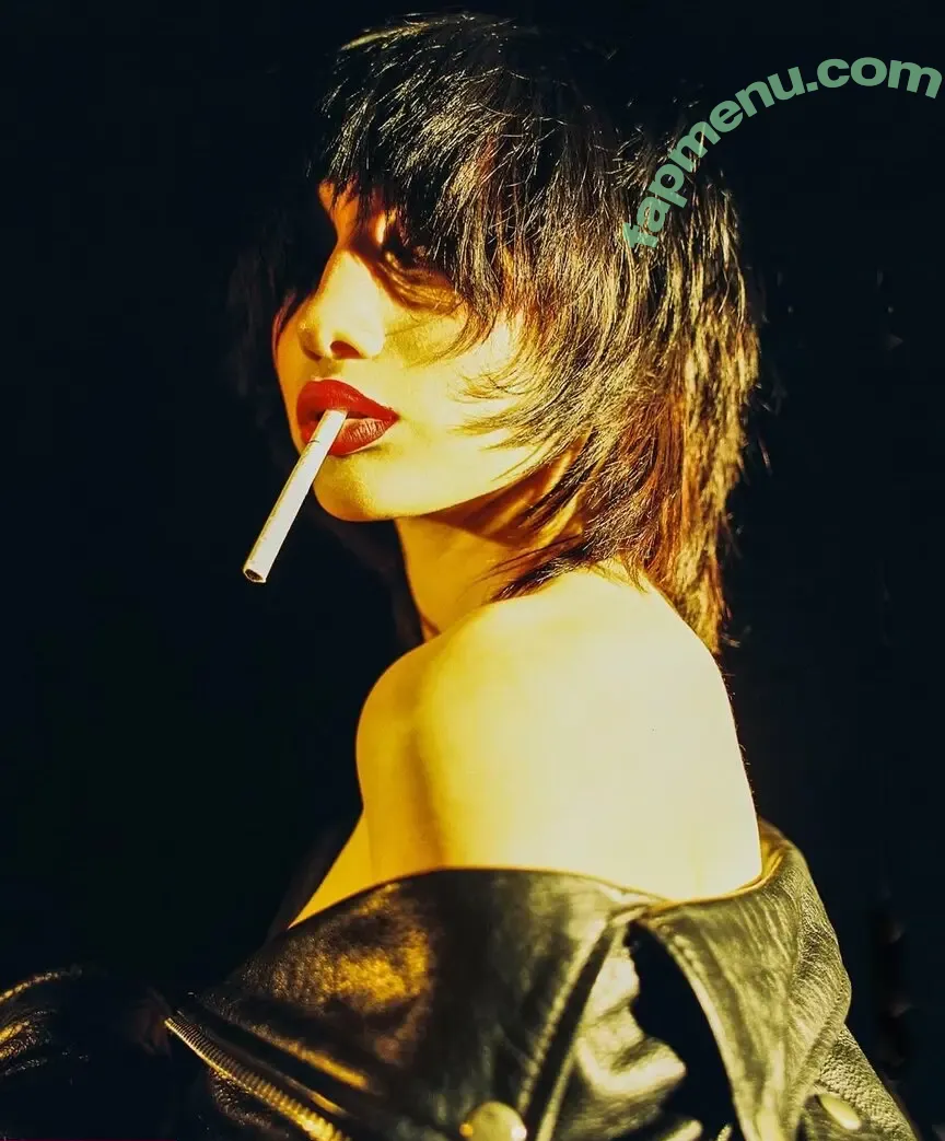 amargo_deleite nude photo #0151 (thesenatoramidala)