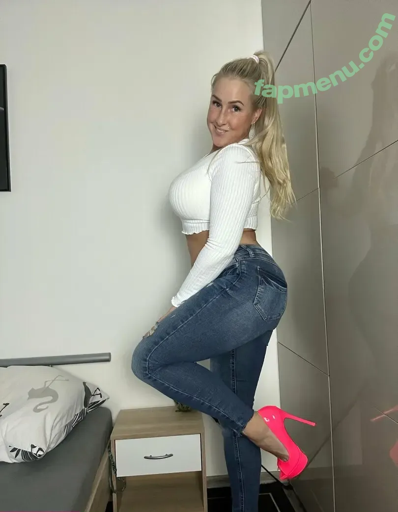 amaterka_hrava nude photo #0015 (monispot)
