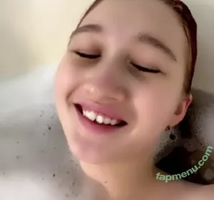 Amateur Streamers / radiatedfox nude photo #0171