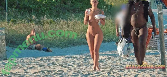 Amateur Voyeur nude photo #0085 (Amateur Voyeur)