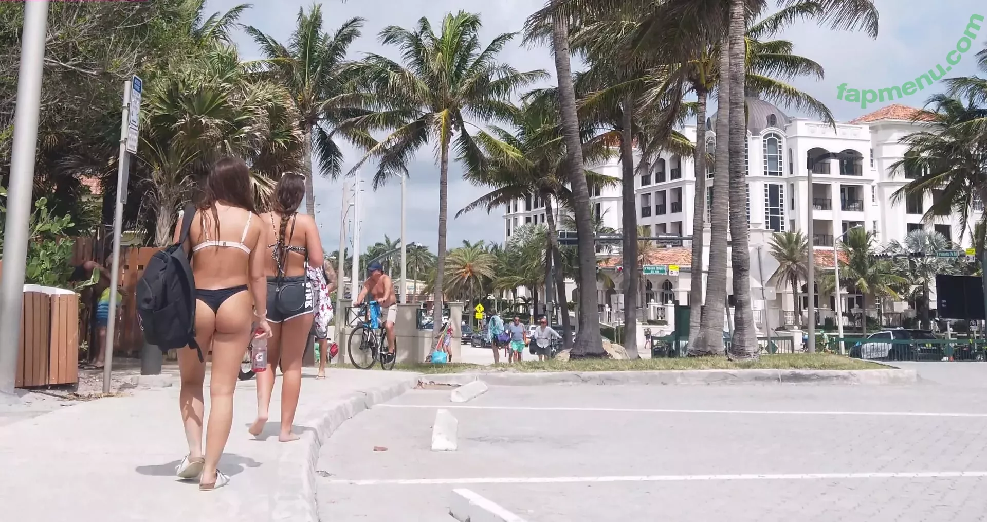 Amateur Voyeur nude photo #0168 (Amateur Voyeur)