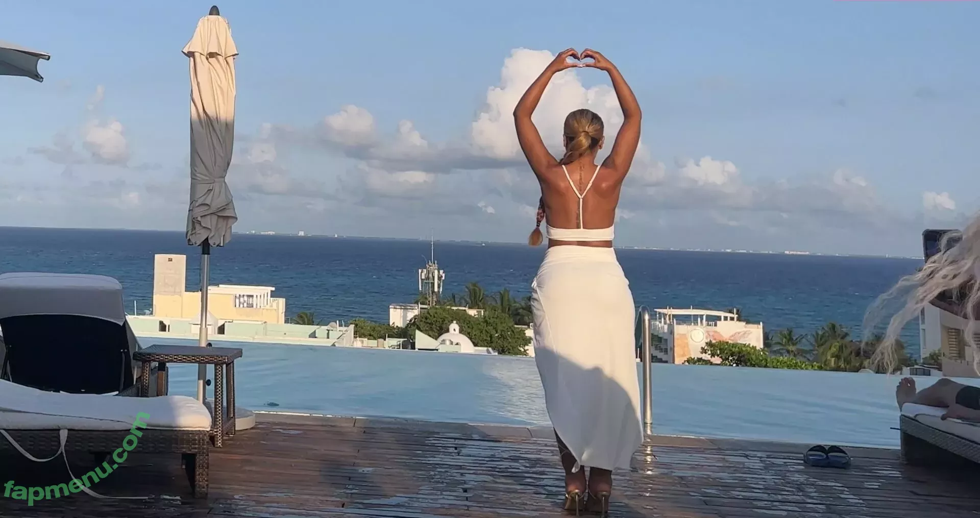 Amateur Voyeur nude photo #0305 (Amateur Voyeur)