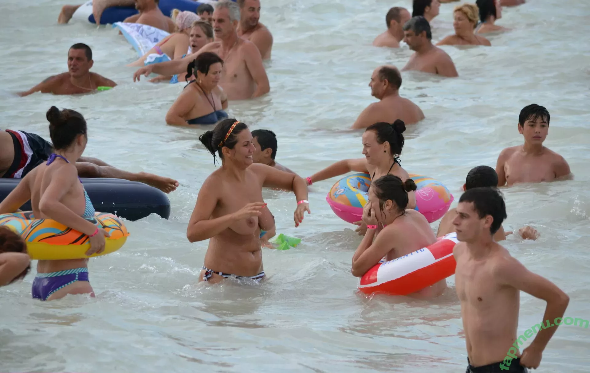 Amateur Voyeur nude photo #0341 (Amateur Voyeur)